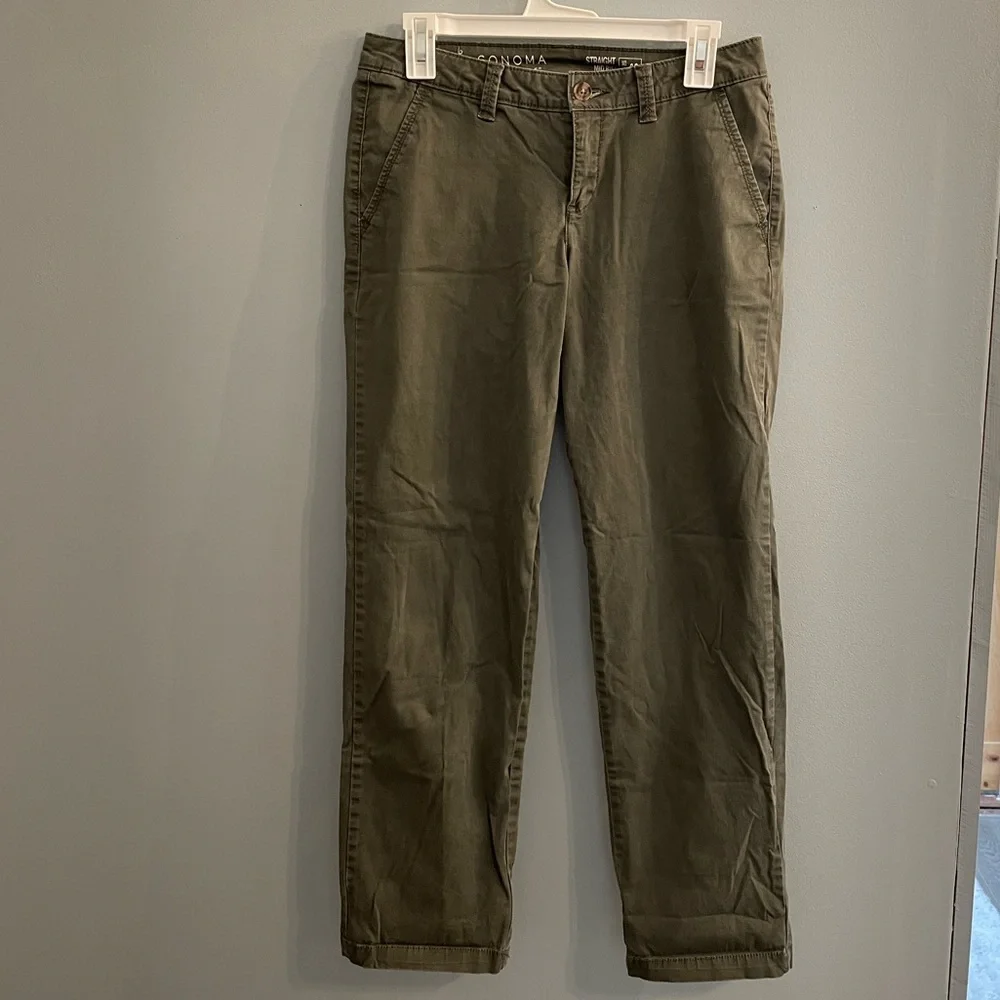 Green pants - Picture 2 of 3